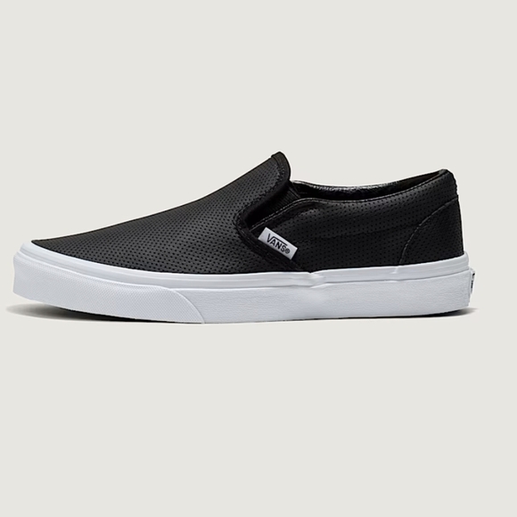 Vans Off The Wall Classic Black and White Slip-On Sz. 8Wĺ (M) 9.5 (W) Sho0es NWT - Picture 1 of 13